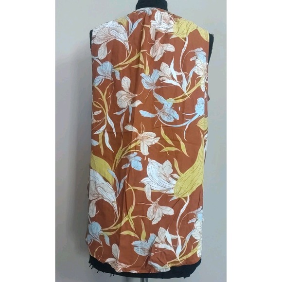 Cynthia Rowley Linen Blend Hawaiian Floral Print Button Up Sleeveless Top Size L - Picture 3 of 6